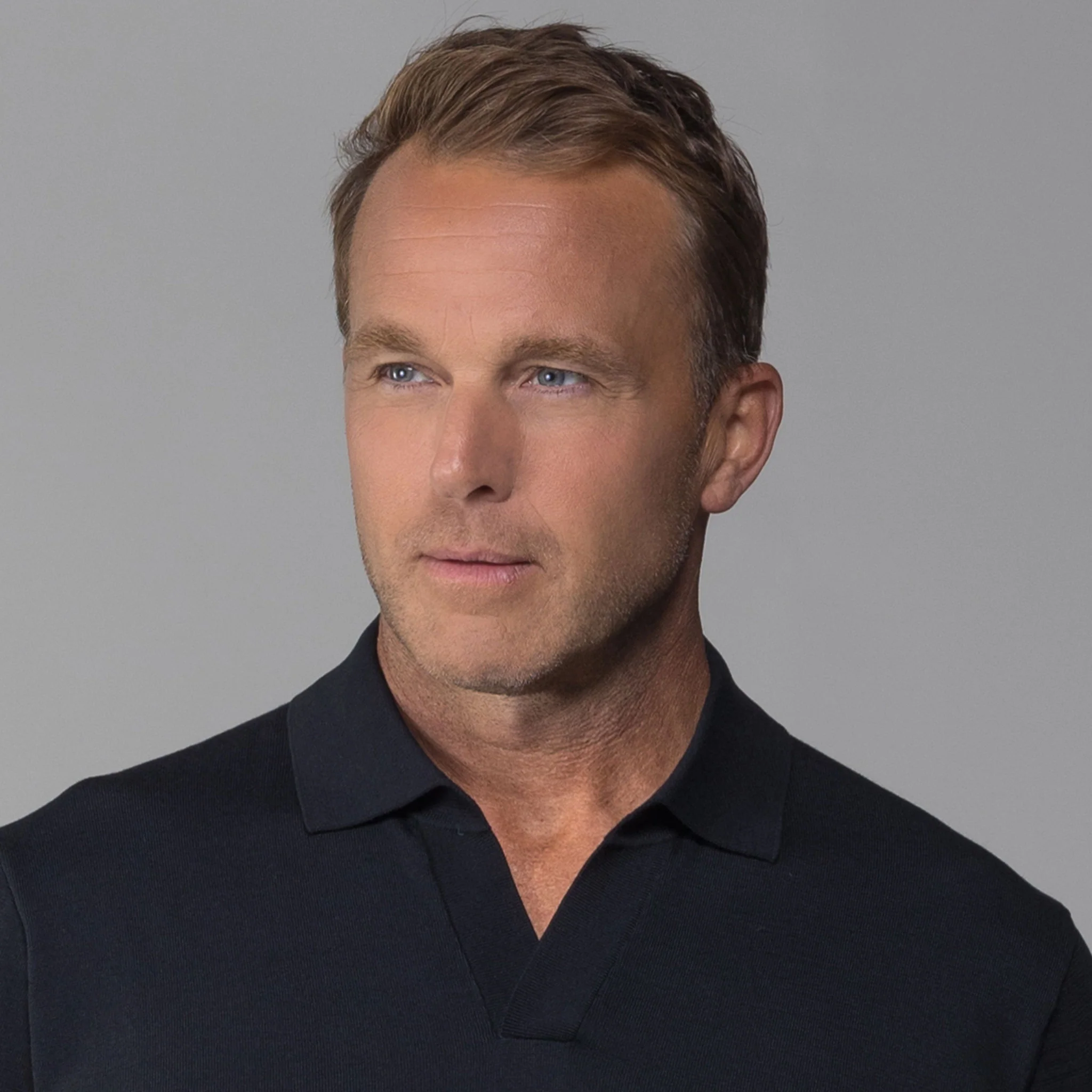 The Maranello Mid-Weight Cotton & Silk Polo Black - Buttonless
